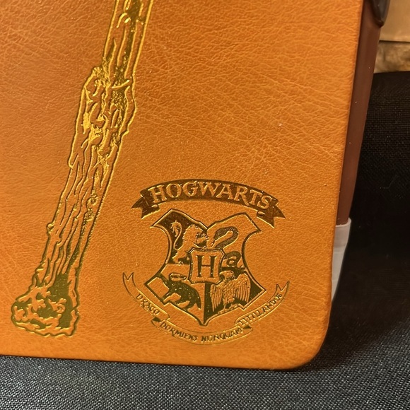 Harry Potter heroine notebook and wand pen set NWOT - Picture 2 of 10